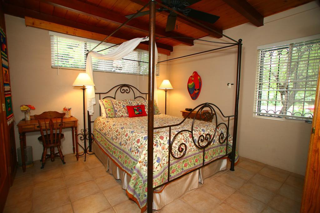 טוסון Sam Hughes Inn B&B חדר תמונה